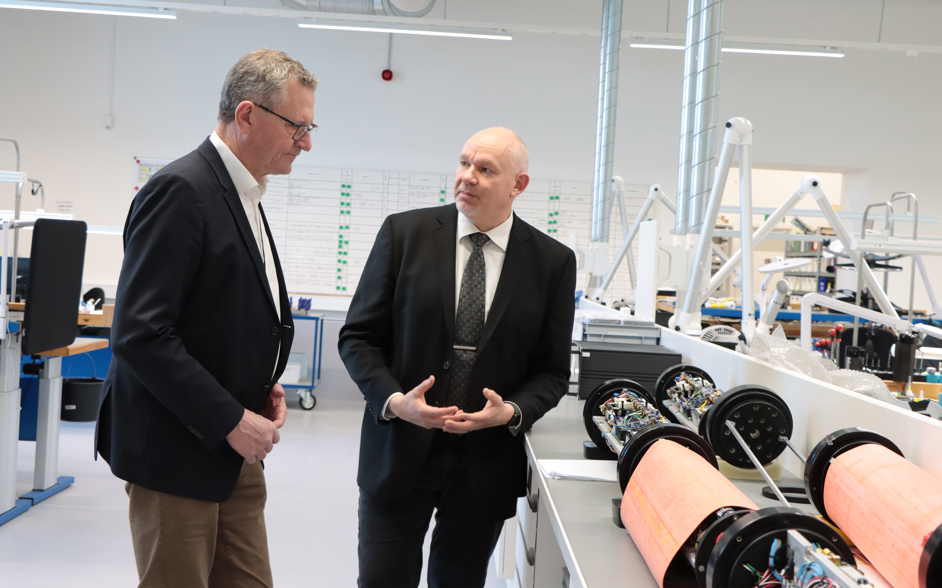 04032026 Minister Frandsen IMG 5283 W